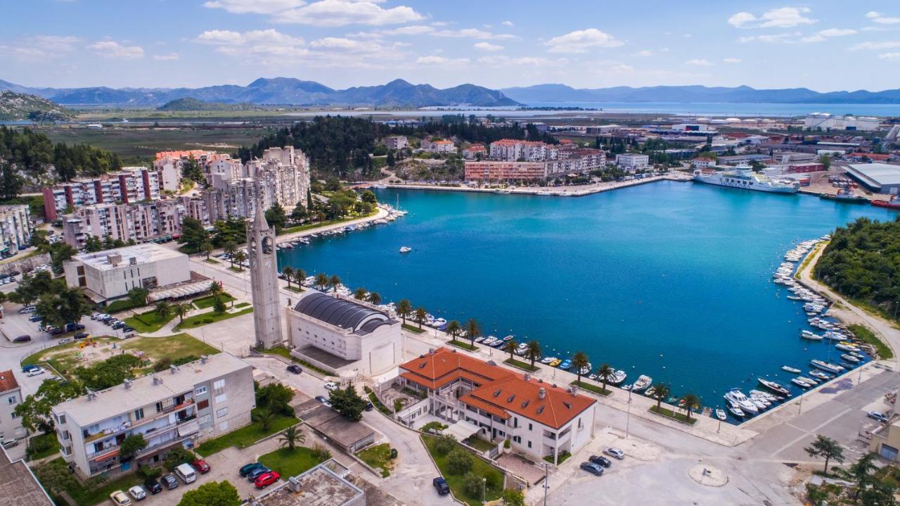 Apartman Porto Плоче Екстериор снимка