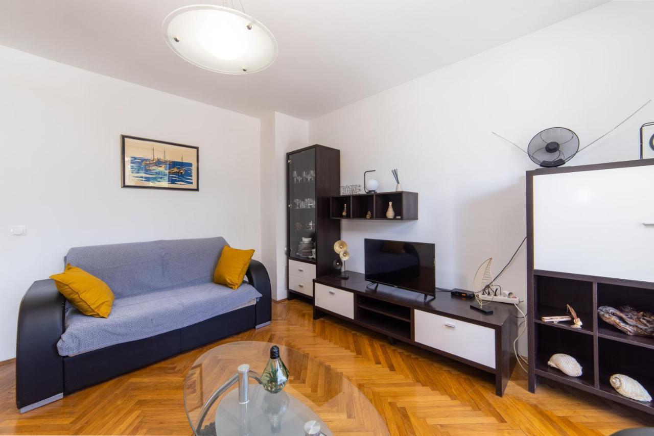 Apartman Porto Плоче Екстериор снимка
