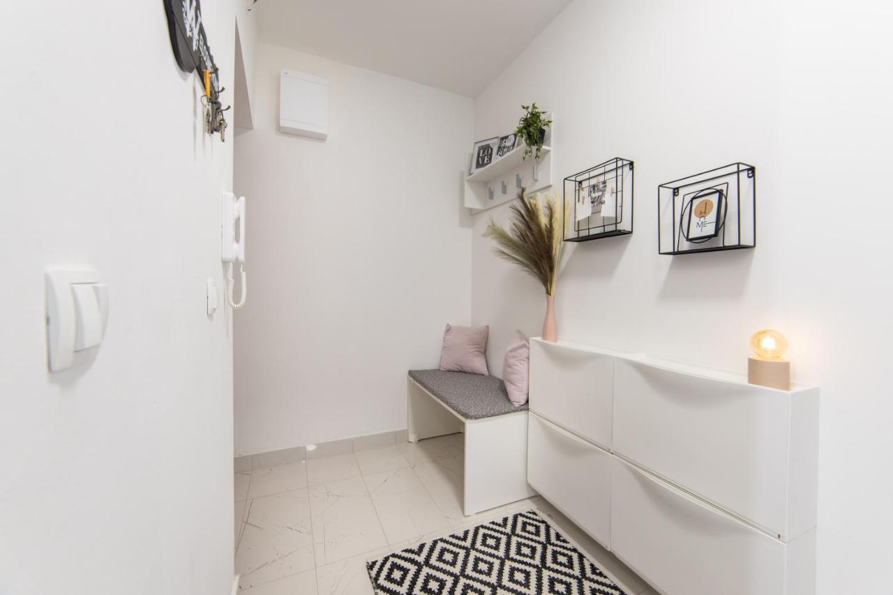 Apartman Porto Плоче Екстериор снимка